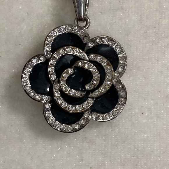 Black Enamel Camilla Crystal Rhinestones Accents Flower Necklace - Picture 8 of 9